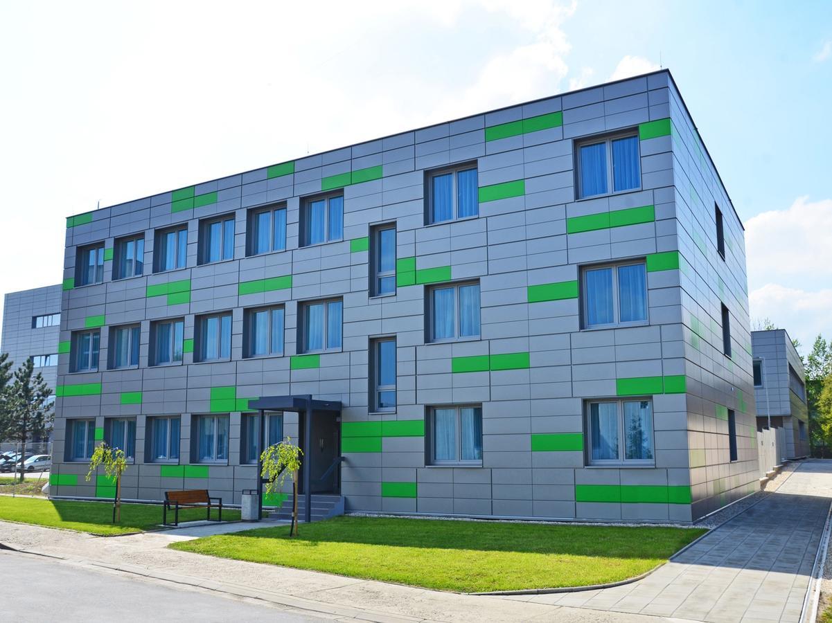 Hotel Fabrika Uherské Hradiště Exterior foto